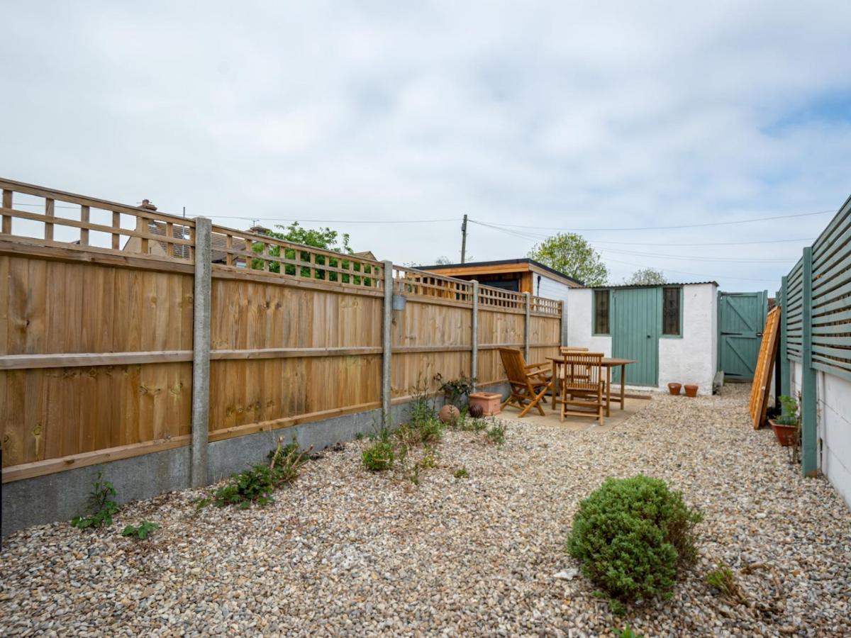 Pass The Keys 3 Bed Scandi Heaven Minutes From The Beach 惠茨特布尔 外观 照片