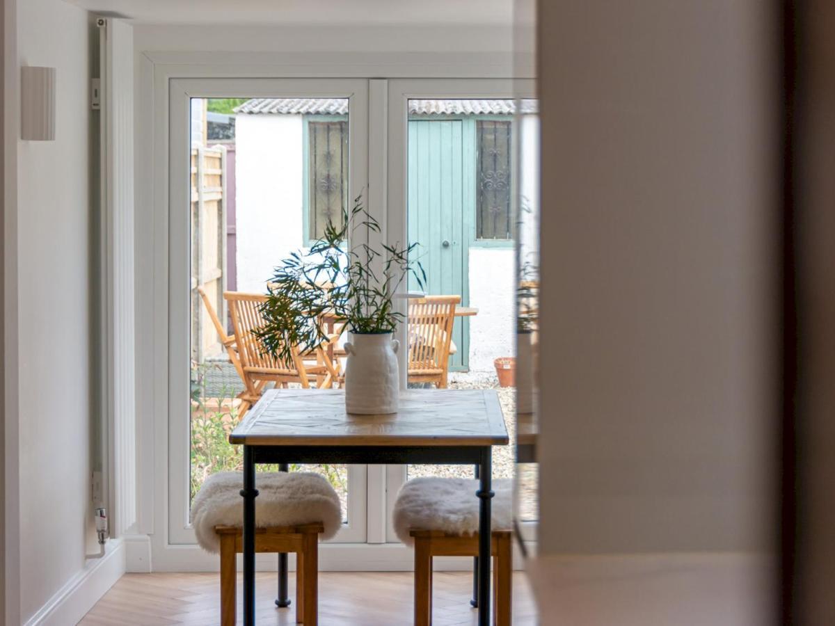 Pass The Keys 3 Bed Scandi Heaven Minutes From The Beach 惠茨特布尔 外观 照片